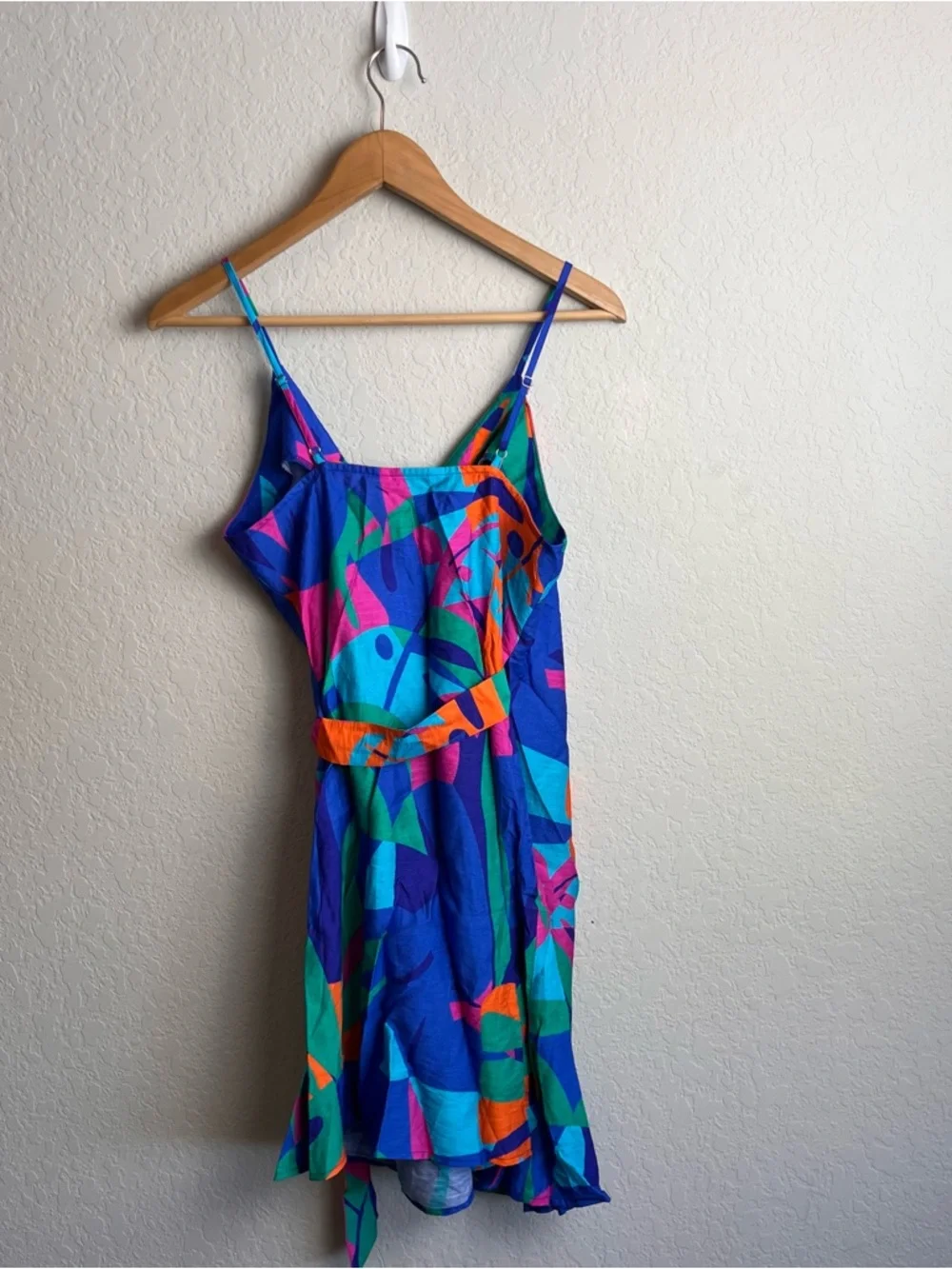 Cupshe Papaya Pop Tropical Mini Wrap Dress Small S Blue Green Print NWT Womens - Picture 13 of 15